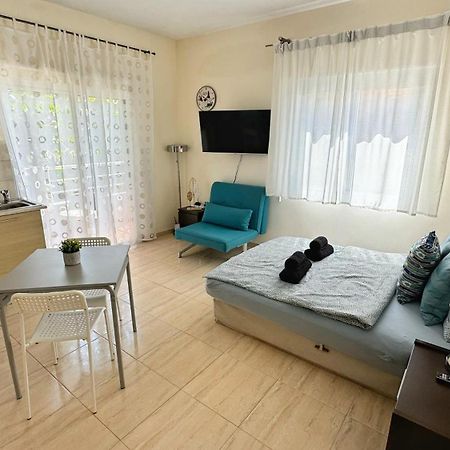 Pmp Adamia Apartments Peyia Exterior photo