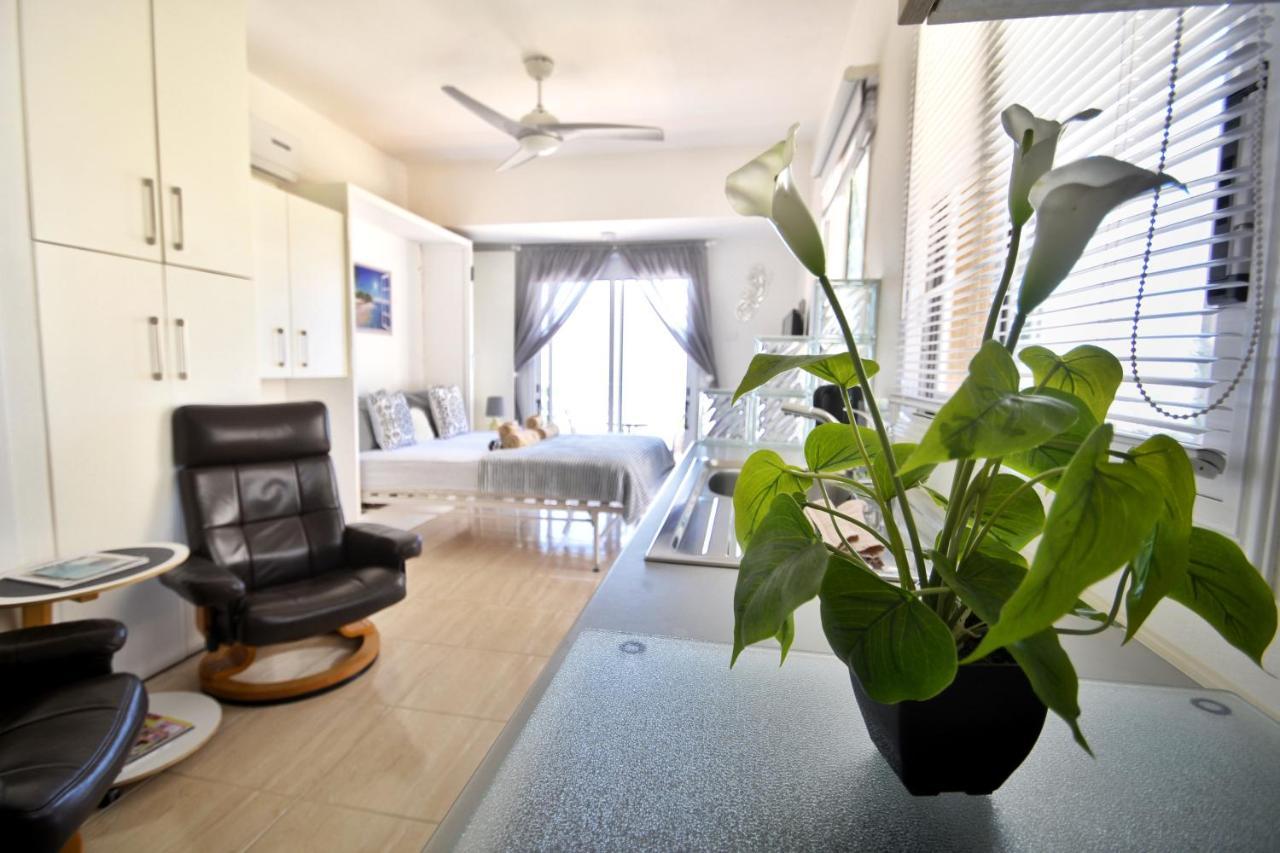 Pmp Adamia Apartments Peyia Exterior photo