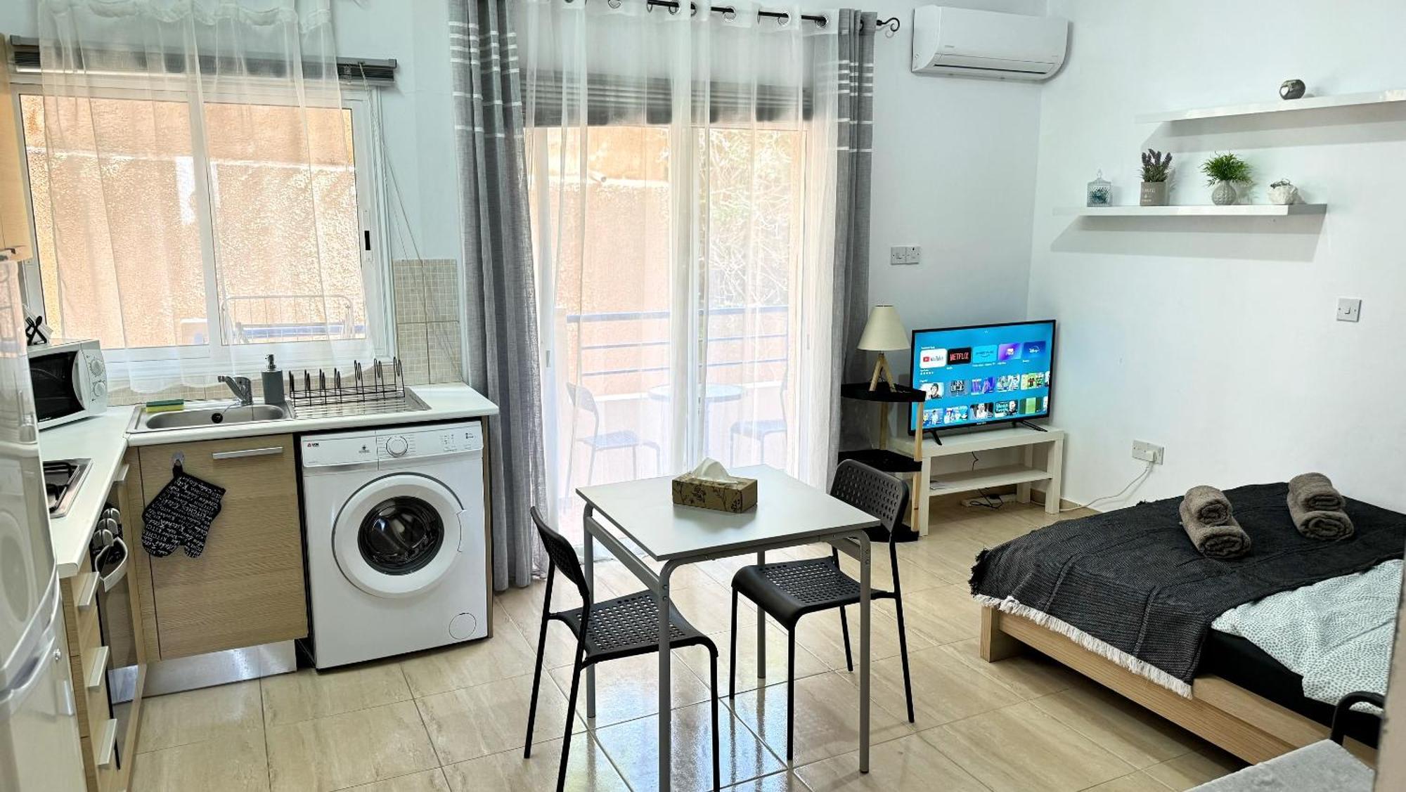 Pmp Adamia Apartments Peyia Exterior photo