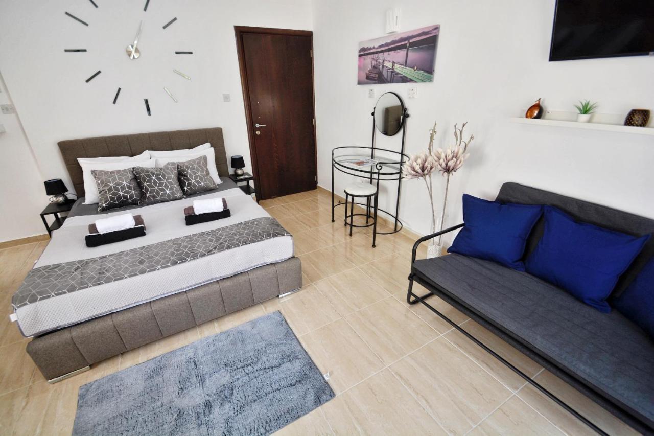 Pmp Adamia Apartments Peyia Exterior photo