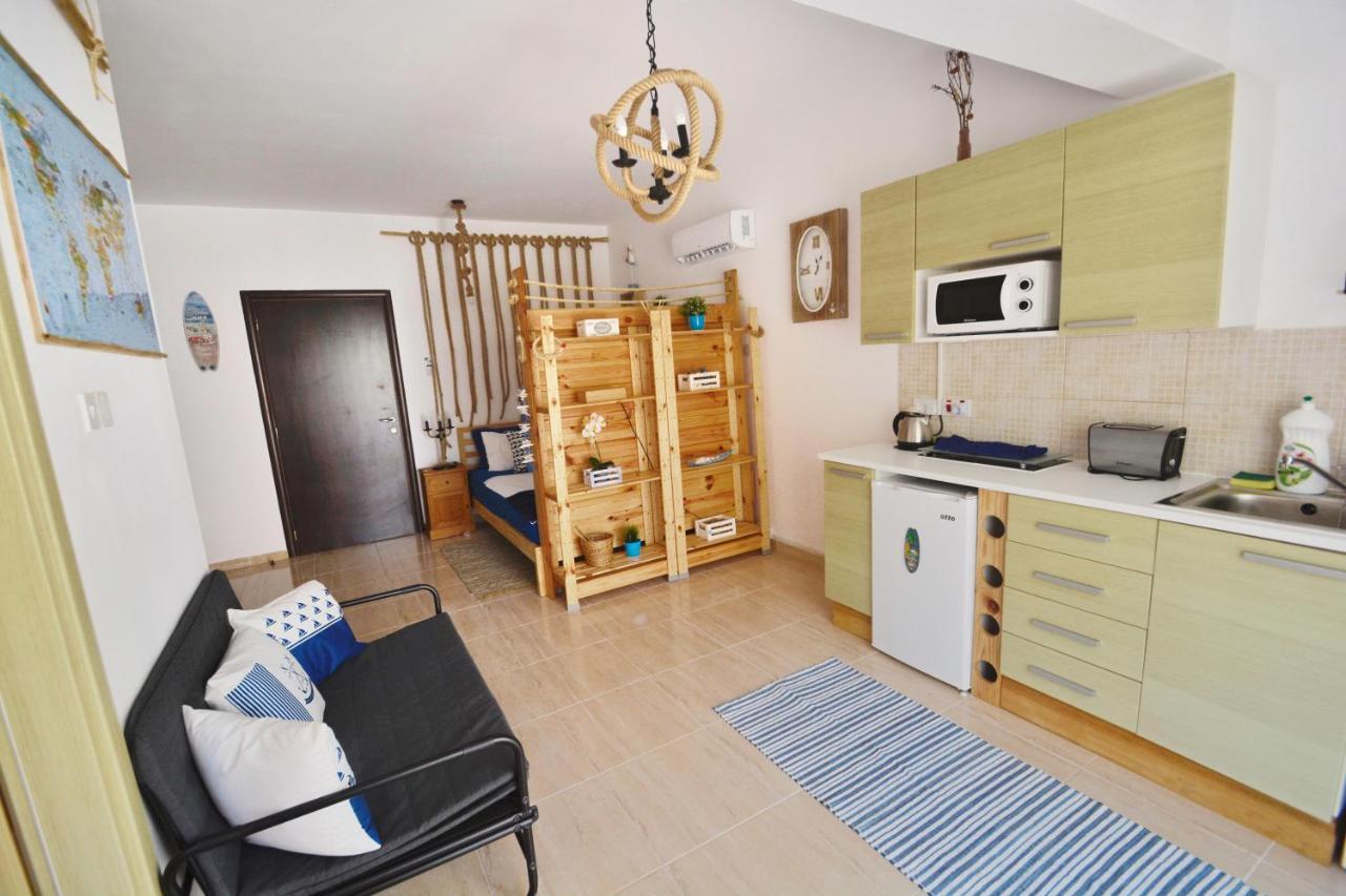 Pmp Adamia Apartments Peyia Exterior photo
